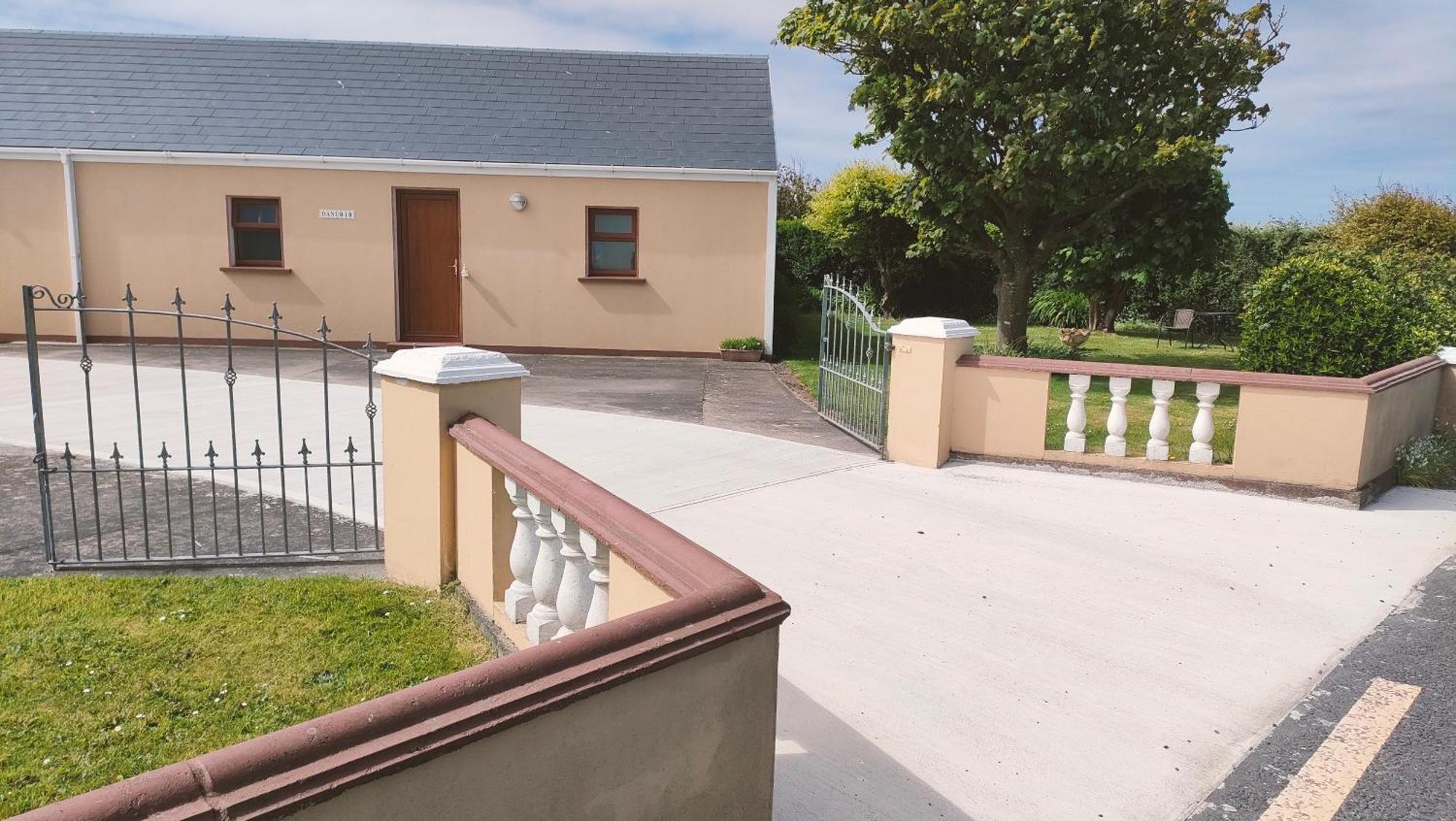Danubio Guest Accommodation Doonbeg Extérieur photo
