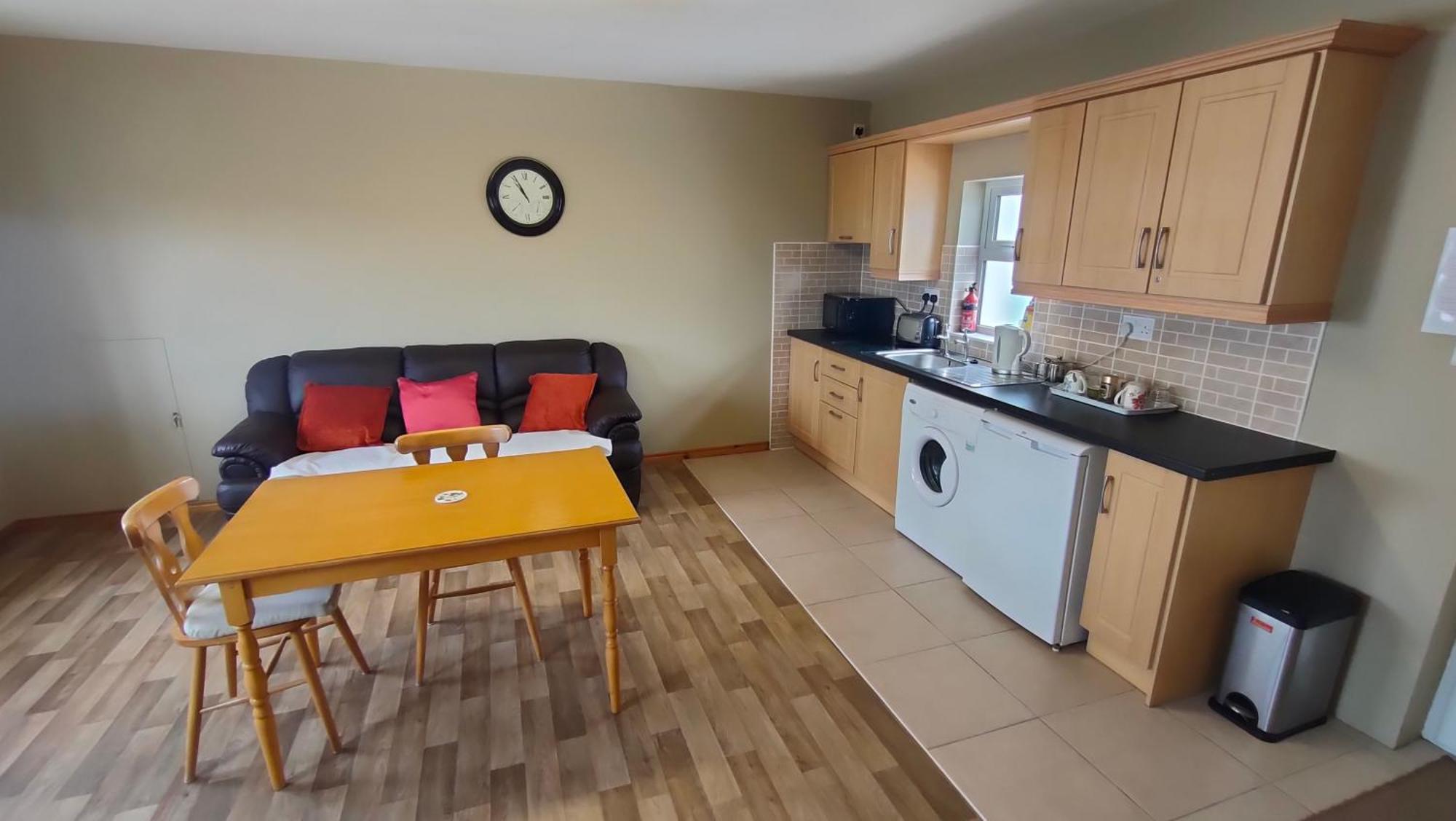 Danubio Guest Accommodation Doonbeg Extérieur photo